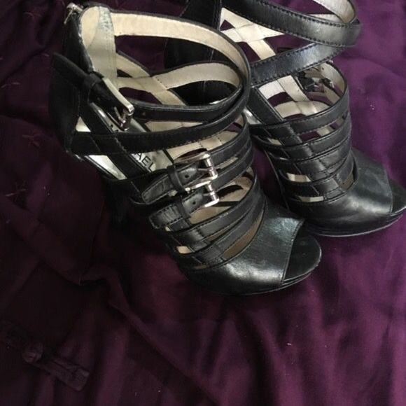 Michael Kors heels - Picture 2 of 3